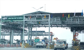 Một số nhà đầu tư tiếp tục lấy lý do để biện minh cho việc chậm triển khai thu phí tự động không dừng. Ảnh: Như Ý