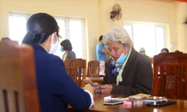 Thanh tra Bộ LĐ-TB&XH cho biết, tại một số đơn vị  có tình trạng cán bộ rà soát nhầm lẫn trong bình xét hộ nghèo, cận nghèo