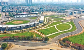 Khu vực đường đua F1 tại Hà Nội trước khi các khán đài bị dỡ bỏ 