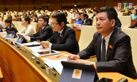 Kỳ họp đặc biệt với nhiều vấn đề dân sinh nóng bỏng 