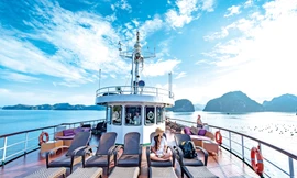 Hơn tất cả, con người Việt Nam đáng nhớ nhất trong hành trình của Esther. Ảnh: Christian Berg 