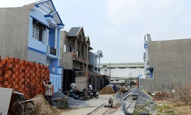 Xây dựng không phép tràn lan ở TPHCM nhưng không được xử lý nghiêm. Ảnh: Huy Thịnh