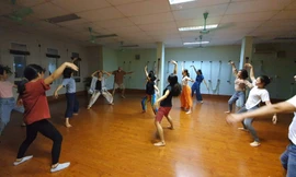 Nhảy múa trị liệu theo phương pháp của cô Bùi Tuyết Minh