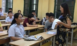 Năm nay học sinh lớp 9 của Hà Nội thi lên lớp 10 với 4 môn thay vì 2 môn như những năm trước. Ảnh : N.H 