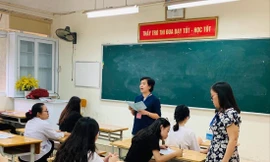 Thưởng Tết cho giáo viên luôn là câu chuyện nóng hàng năm