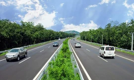 Một đoạn cao tốc Bắc - Nam đã hoàn thành. Ảnh: Hữu Việt 