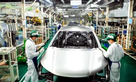Dây chuyền lắp ráp ô tô Toyota ở Vĩnh Phúc. Ảnh: Hồng Vĩnh