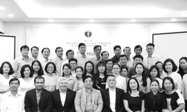 PGS.TS Lương Ngọc Khuê và toàn thể giảng viên, học viên tham gia Khóa tập huấn