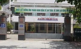 Bỏ phiếu đề nghị buộc thôi việc Phó giám đốc Sở ở Bình Định 