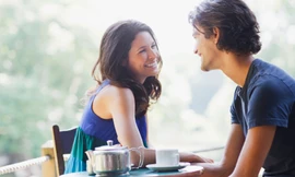 Có cách gì để 'chữa bệnh' máu gái cho chồng?