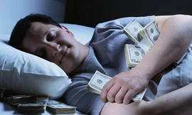 Chồng nã tiền nhà vợ để ăn nhậu và bao gái