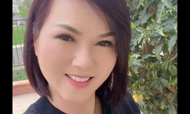 Bất ngờ với sắc vóc trẻ trung của vợ cố nghệ sỹ Chí Tài ở tuổi 63