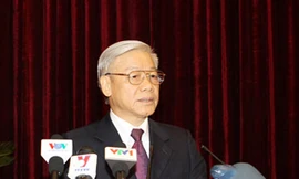 Tập trung xem xét tình hình kinh tế - xã hội