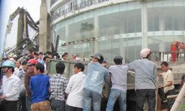 Sập sảnh khách sạn Sailing Tower Hotel