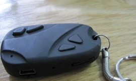 Thiết bị quay chụp lén ngụy trang móc chìa khóa