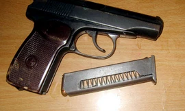 Dàn quân bắn nhau, bắn cả cảnh sát