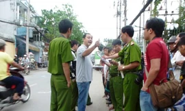 Ngã xuống đường bị xe buýt cán chết