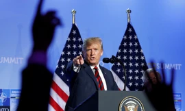 Tổng thống Mỹ Donald Trump vừa khiến EU phật ý khi hạ cấp đại diện ngoại giao của nước này tại EU