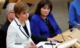 Thủ tướng Scotland Nicola Sturgeon phát biểu trước Quốc hội nước này về tình trạng bấp bênh của Brexit, tại Edinburg, Scotland, Vương quốc Anh