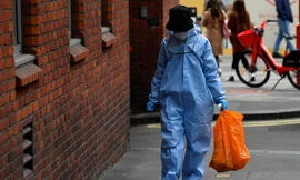 Số ca mắc COVID-19 toàn cầu trong ngày tăng kỷ lục 