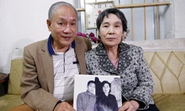 Ông Cảnh và bà Ri đã phải vượt qua muôn trùng sóng gió để được chung sống với tình yêu mà hai người dành cho nhau. Giờ đây, hai ông bà có cơ hội được chứng kiến Nhà lãnh đạo Triều Tiên Kim Jong Un tại Hà Nội, một điều mà ít ai ngờ đến từ trước đến giờ