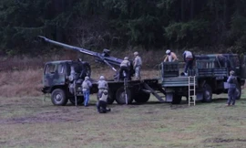 Quang cảnh buổi bắn thử nghiệm pháo Brutus cỡ 155 ly của Quân đội Mỹ