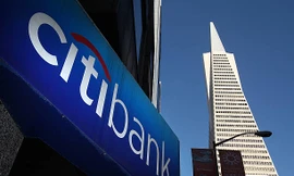 Chuyển khoản nhầm 500 triệu USD gây rúng động thế giới