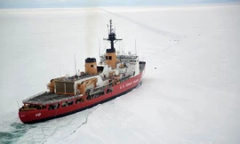 Mỹ sốt sắng khi nhà máy điện hạt nhân nổi của Nga tiến về Bắc Cực