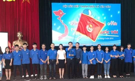 Tuổi trẻ xã Yên Viên ra quân Chiến dịch Tôi yêu Hà Nội.