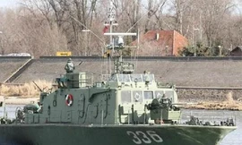 Tính bán rẻ tàu quét mìn ‘đắp chiếu’, Hải quân Úc hứng chỉ trích