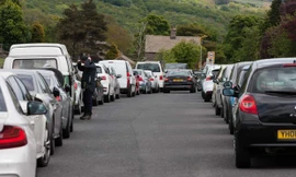 Tình trạng tắc đường đã xảy ra trên đường đến các địa điểm du lịch tại Anh.