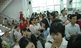 Điều chỉnh thuế, dán tem hàng nhập