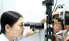 Thuốc chữa đau mắt đỏ 'cháy hàng', nâng giá