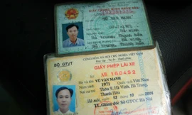 Giấy tờ mà anh Mạnh để lại nơi làm việc