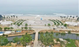 Mạnh tay xuống tiền 'thay áo mới' khu du lịch biển trước mùa hè