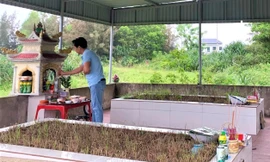 Đằng sau ngôi mộ 2 cô gái Trung Quốc chết trẻ ở Hà Tĩnh