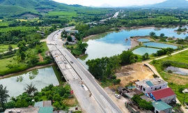 Cầu 'chống nạng gỗ' trên quốc lộ 1A qua Hà Tĩnh hiện ra sao?