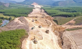 Duyệt thêm 11 mỏ vật liệu xây dựng cao tốc Bắc - Nam 