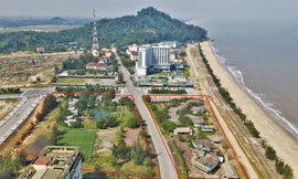 Tận thấy dự án trăm tỷ ở biển Thiên Cầm bị đề xuất xóa sổ