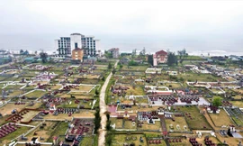 Sớm xây nghĩa trang rộng 20ha để di dời hàng nghìn ngôi mộ án ngữ bãi biển đẹp nhất Hà Tĩnh