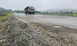 Những cái 'bẫy' trên đường ven biển nghìn tỷ ở Hà Tĩnh