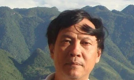 Nhà thơ Nguyễn Việt Chiến ra mắt tập thơ mới