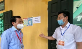 Lãnh đạo Bộ GD&ĐT kiểm tra một điểm thi tại kỳ thi tốt nghiệp THPT đợt 1 