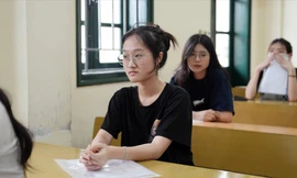 Hà Nội: Căng mình chống trượt tốt nghiệp THPT 