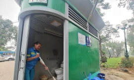 Hà Nội: Nhà vệ sinh công cộng chờ nâng cấp 