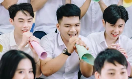 Chàng trai 10x chinh phục 12 suất học bổng ở Mỹ