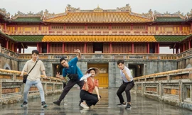 'Du lịch chậm' cùng nhóm bạn trẻ ở Huế 