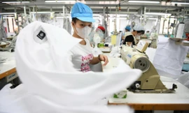 Doanh nghiệp dệt may thận trọng trước hạn áp thuế đối ứng