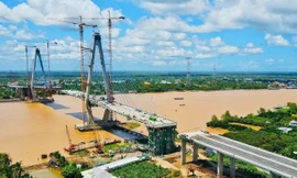 Khơi thông 'điểm nghẽn' giao thông miền Tây 