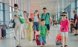 Dịp lễ 30/4-1/5: Khách ưa xuất ngoại, lo du lịch thua trên sân nhà 